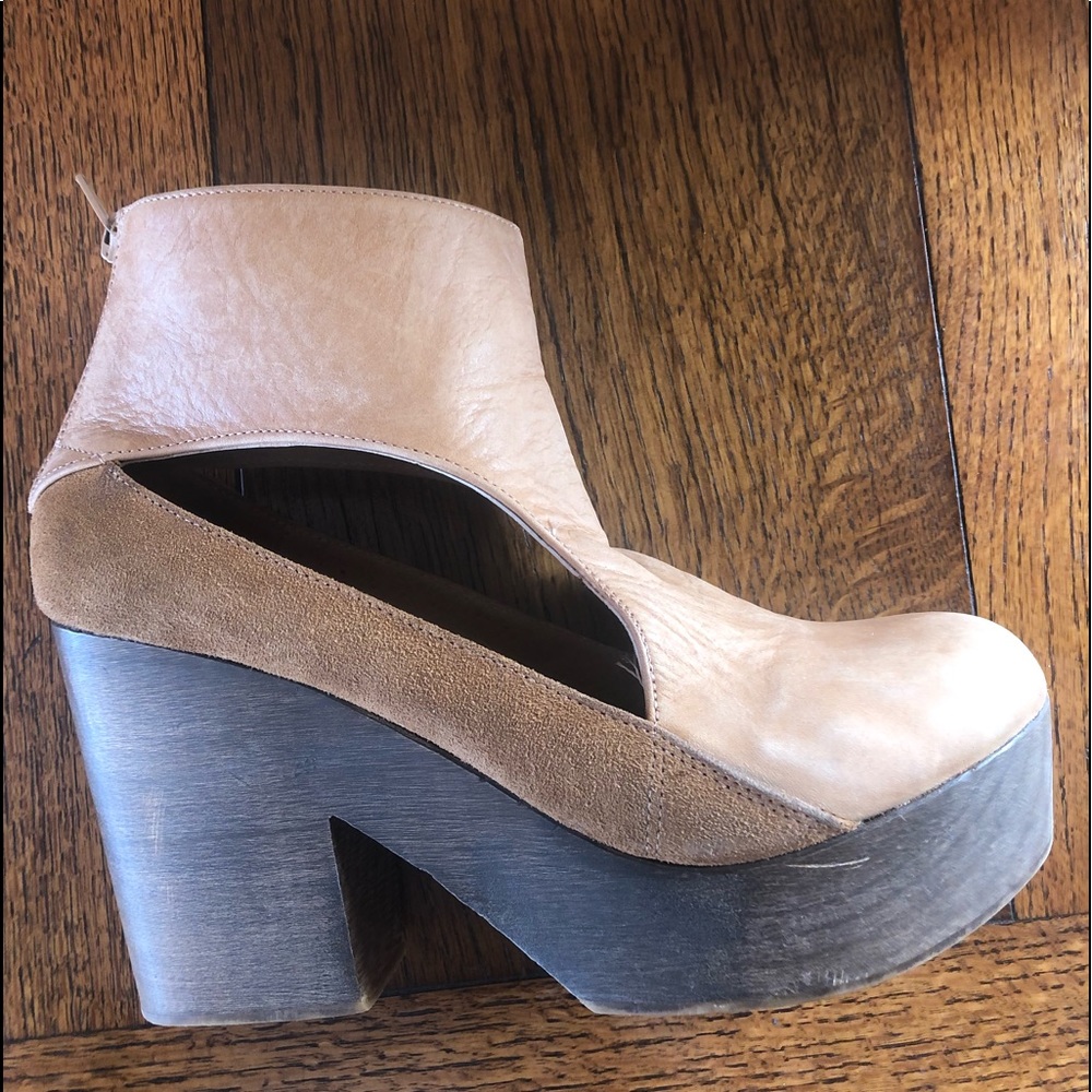 Free People Clogs